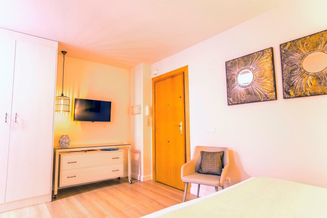 Apartamento Malaga Beach Kültér fotó